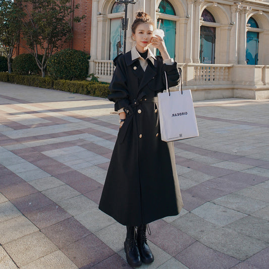 Abrigo Tipo Gabardina Negra Estilo Hong Kong con Caída Elegante