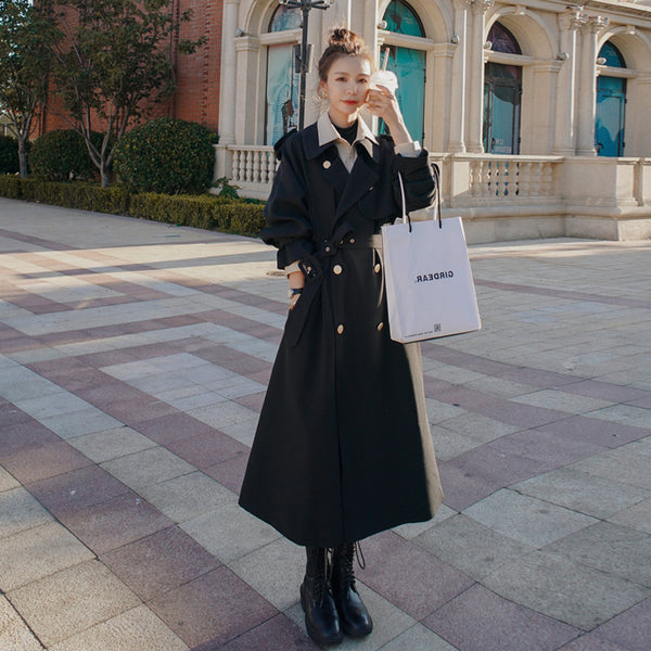 Abrigo Tipo Gabardina Negra Estilo Hong Kong con Caída Elegante