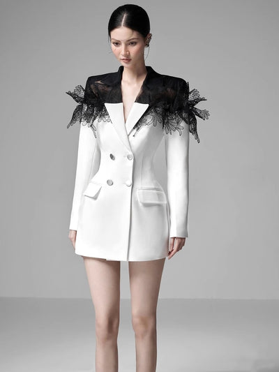 Vestido Sastre Ajustado con Diseño 3D y Cintura Marcada - Image 6