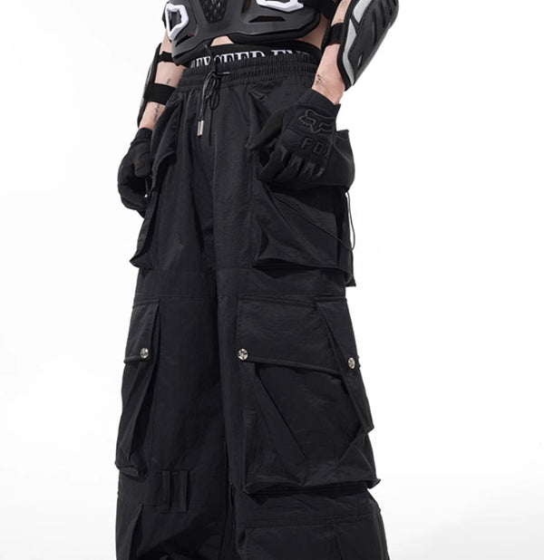 Pantalones Ejecutivos Oscuros con Bolsillos Múltiples