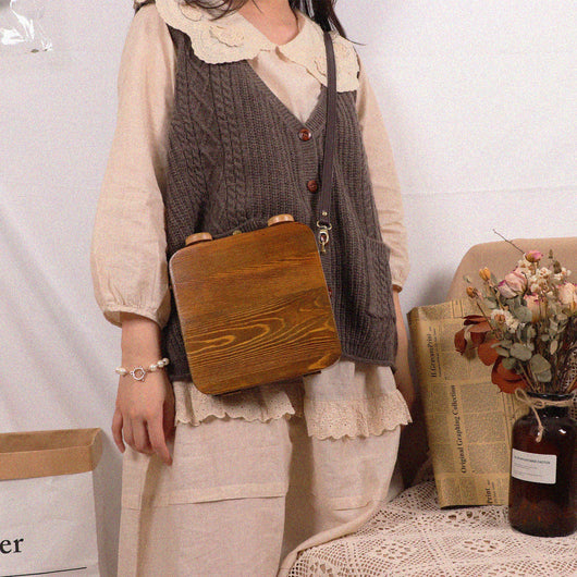 Bolsa de Viaje Retro Gato Literario en Madera - Image 9