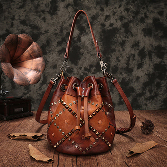 Bolso de Cuero Retro con Remaches Decorativos - Estilo Casual Vintage