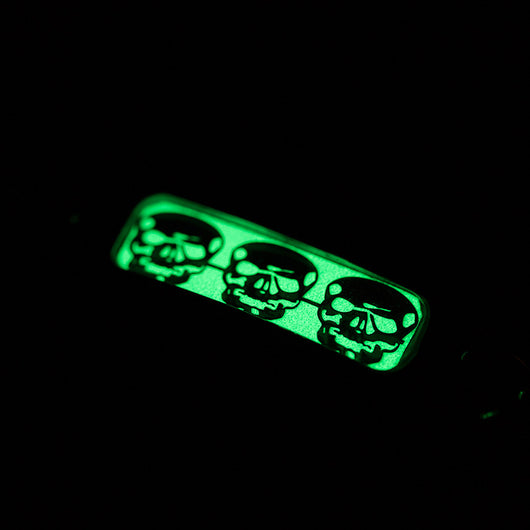 Pulsera Calavera Luminosa en Acero Titanio para Hombre - Image 6