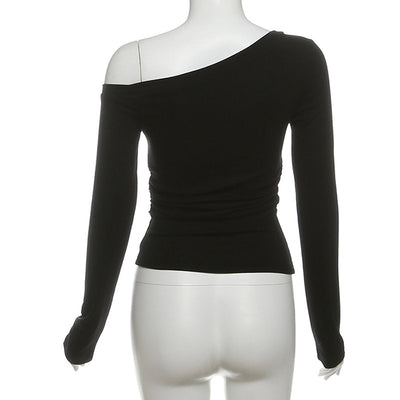 Blusa Fuera del Hombro con Detalle de Letras y Escote Asimétrico - Image 13