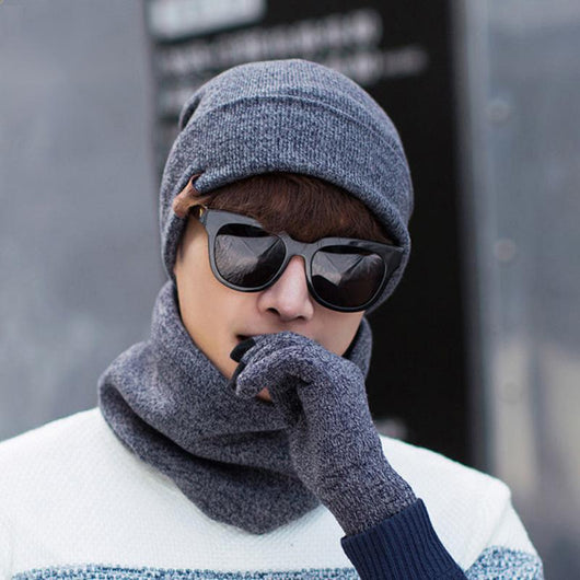 Conjunto de Abrigo: Gorro, Bufanda y Guantes Acolchados en Terciopelo - Image 5