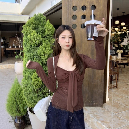 Blusa Reductora de Encaje Puro con Efecto Cintura Marcada