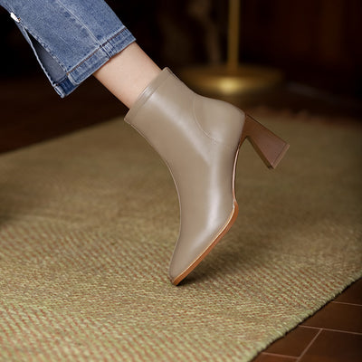 Botas Tobilleras de Cuero con Tacón Grueso y Punta Cuadrada - Image 11