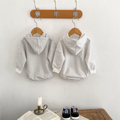 Mameluco Infantil con Capucha y Rayas Elegantes - Image 12