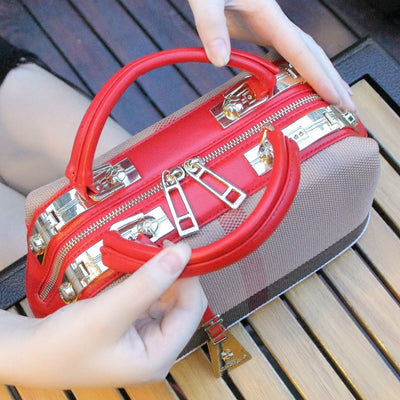 Bolso de Hombro a Cuadros con Rayas - Diseño Versátil y Elegante - Image 8