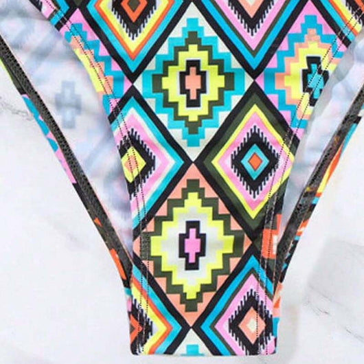 Bikini Sexy de Cintura Alta con Tirantes y Abertura - Image 5