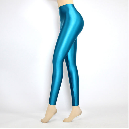 Leggins Deportivos Cortos Cintura Alta Elástica para Yoga y Ejercicio - Image 25