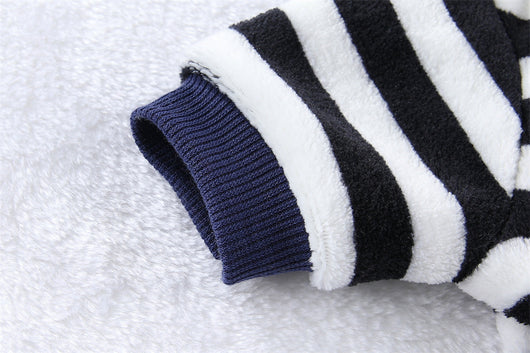 Abrigo Térmico de Franela para Mascotas - Protección Cálida de 4 Patas - Image 10