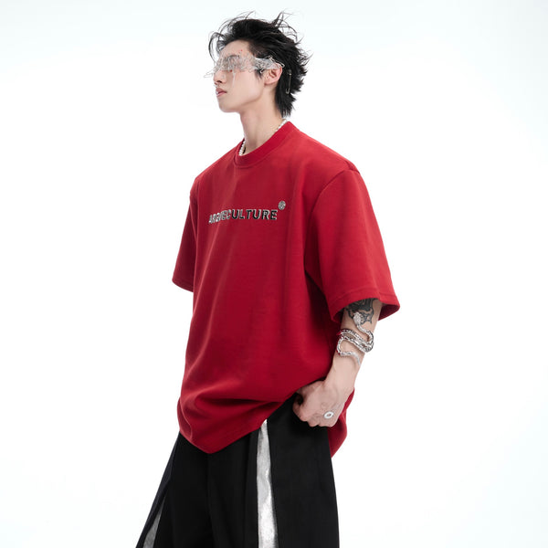 Playera Manga Corta Hombre con Diseño de Espina Dorsal y Remaches