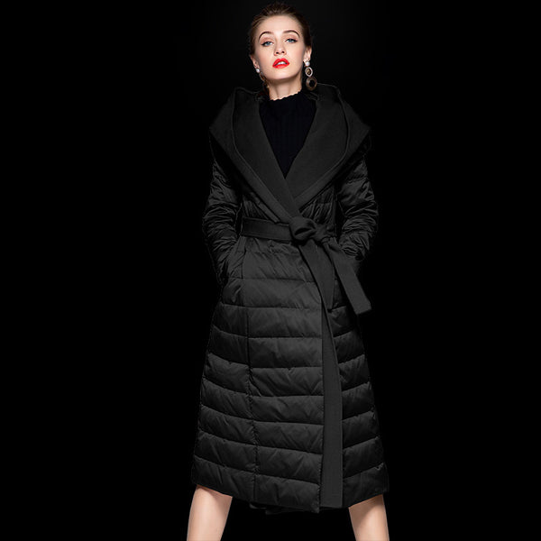 Chaqueta Acolchada con Capucha y Parches de Encaje para Mujer