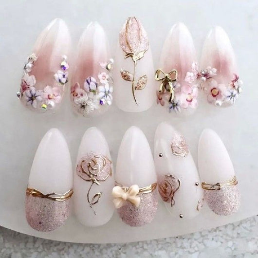 Set de 24 Uñas Postizas Almendra Larga con Flores Aurora - Image 8