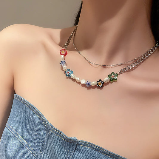 Collar de Perlas de Agua Dulce con Flores Coloridas - Image 2