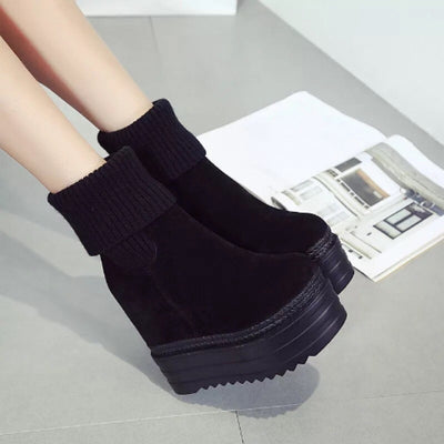 Botas Cortas con Cuña Interna y Acabado Mate para Mujer - Image 7
