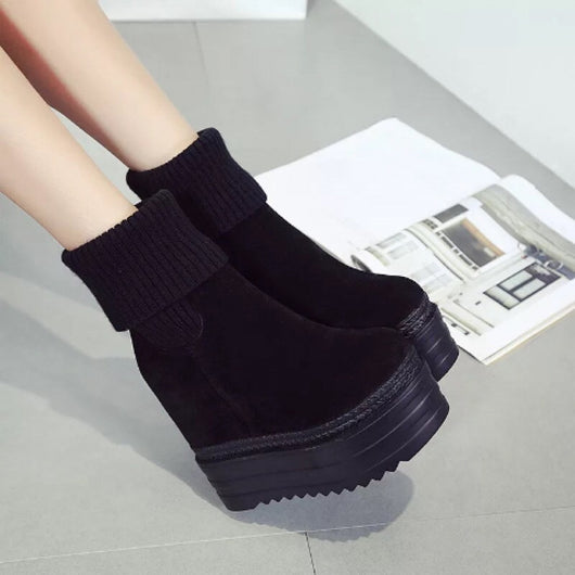 Botas Cortas con Cuña Interna y Acabado Mate para Mujer - Image 7