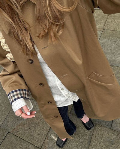 Abrigo Tipo Polo Trench Coat para Mujer Beige Abotonado Simple - Image 16