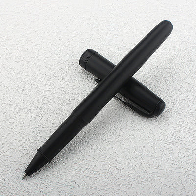 Bolígrafo Plateado Cuadriculado para Caligrafía y Negocios - Image 3