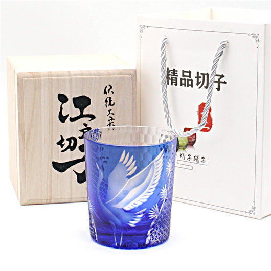Vaso de Whiskey Edo Kiriko Pino y Grúa - Artesanía Japonesa - Image 5