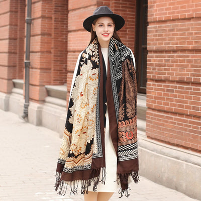 Capa Oversized Versátil para Mujer con Pañoleta de Seda - Image 13