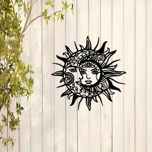 Adorno Metálico Sol y Luna con Diseño Geométrico