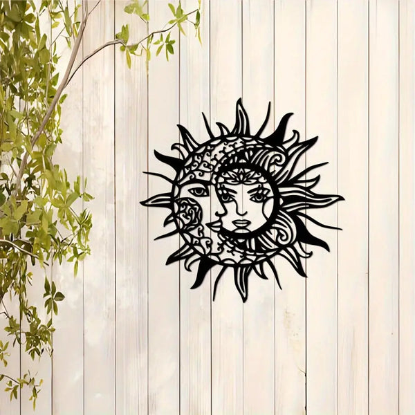 Adorno Metálico Sol y Luna con Diseño Geométrico