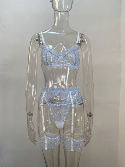 Conjunto de Lencería Transparente de Tres Piezas con Encaje Floral - Image 29