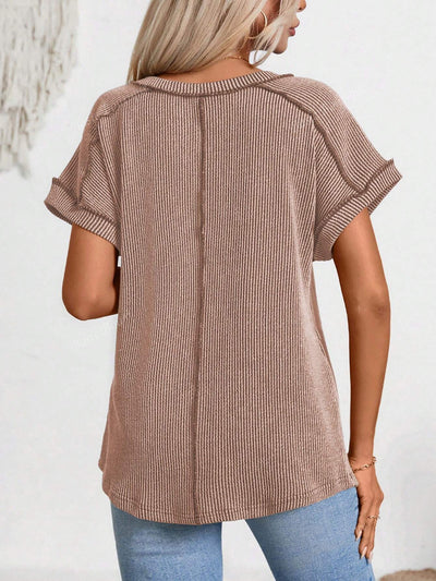 Blusa Deportiva Bicolor con Cuello V y Efecto Twist - Image 12