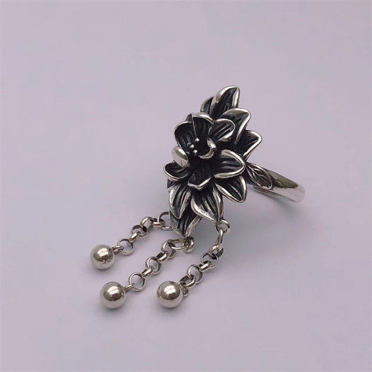 Anillo Floral Retro Tridimensional con Borla - Image 6