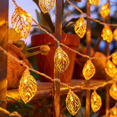 Luces Decorativas LED Corazón Dorado - Guirnalda de Hojas para Dormitorio - Image 4