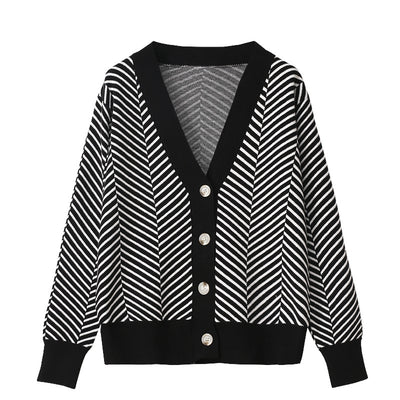 Cardigan de Punto Rombos Estilo Literario y Desenfadado con Escote en V - Image 4