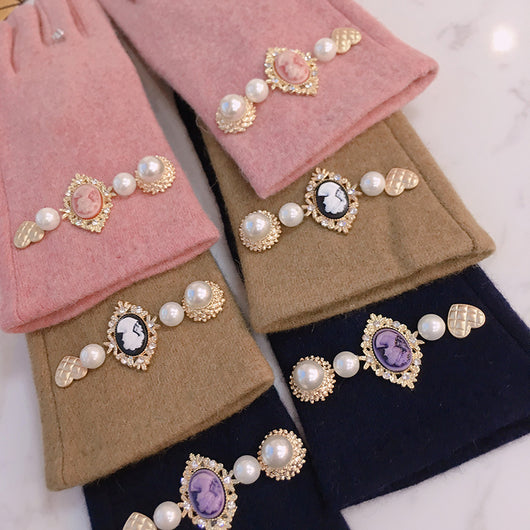 Guantes de Perla con Retrato Antiguo para Mujer - Image 18