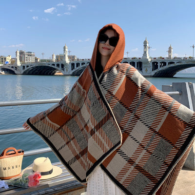 Capa Poncho Escocés con Capucha y Forro Térmico - Image 11