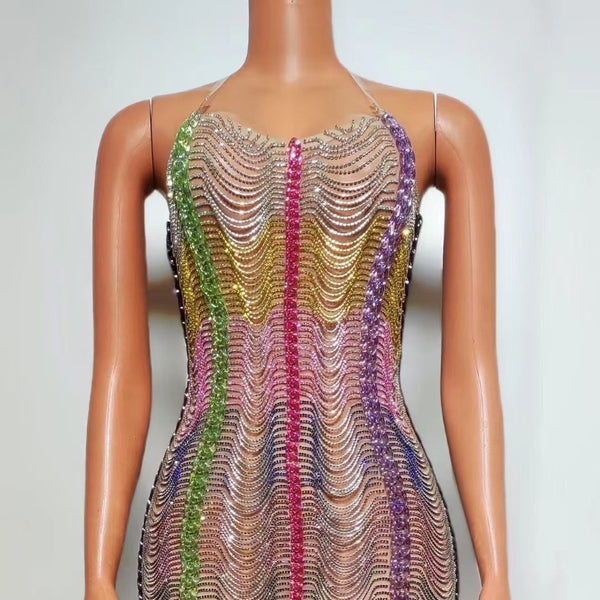 Vestido de Fiesta con Cadena de Perforación - Deslumbrante Atuendo para Celebraciones