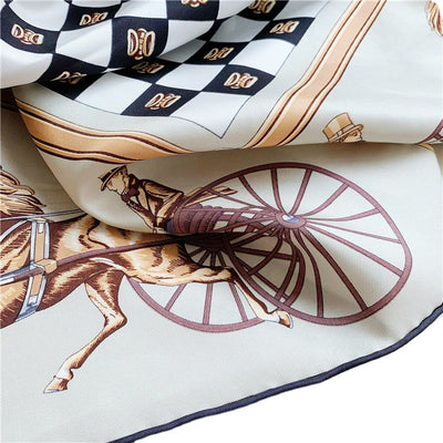 Pañuelo Cuadrado Grande de Seda Twill Carruaje - Elegancia y Sofisticación - Image 6