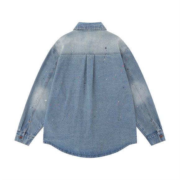 Camisa Denim Oversized con Bolsillos Bordados y Detalles Splash Ink