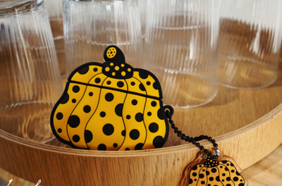 La Calabaza Negra Original de Yayoi Kusama - Image 3