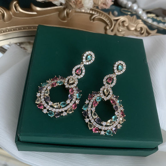 Aretes Florales Delicados para Rostros Redondos