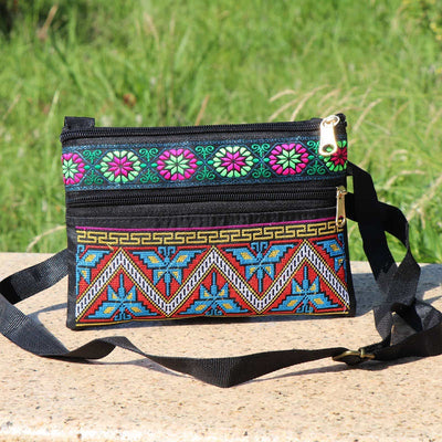 Bolsa Bandolera Doble Compartimento con Bordado Artesanal - Image 10