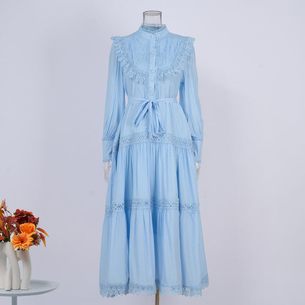 Falda Larga Elegante con Blusa Bordada y Mangas Linterna Ajustadas