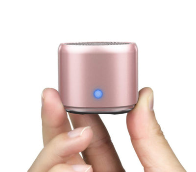 Parlante Bluetooth Portátil EWA A106 Pro con Radiador de Bajos - Image 9