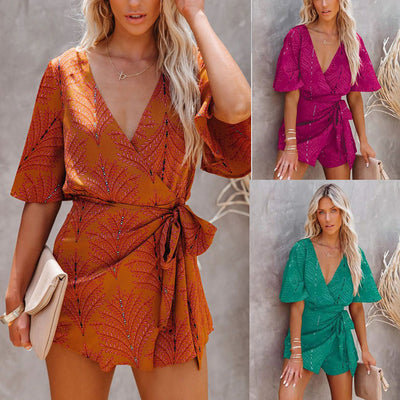 Jumpsuit Escotado con Espalda Abierta y Estampado Moderno
