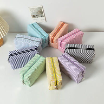 Bolsa de Cosméticos de Viaje con Rayas Bordadas - Image 15