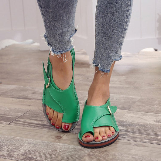 Sandalias Planas con Hebilla y Pantuflas - Image 11