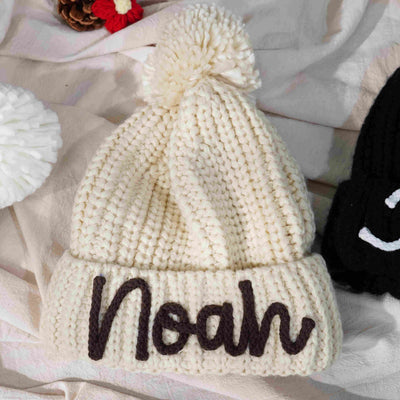 Gorro Infantil de Ganchillo Personalizado con Letras 3D - Tejido a Mano