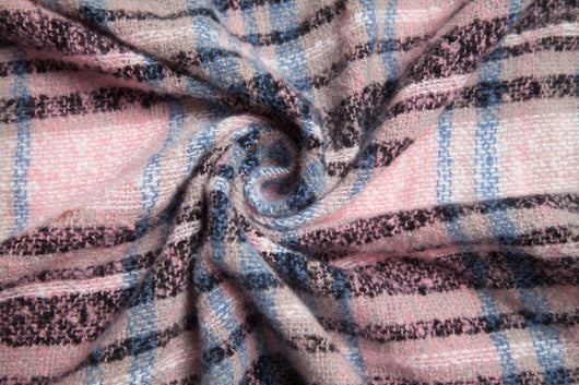 Chal Triangular Escocés para Otoño e Invierno - Amplio y Versátil - Image 68