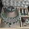 Conjunto de Joyería Elegante con Zirconia Verde - Collar, Aretes, Anillo y Pulsera