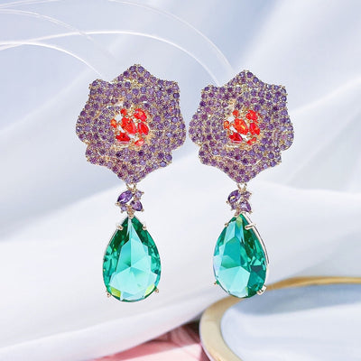 Aretes Flor 3D con Circonitas Incrustadas - Image 3